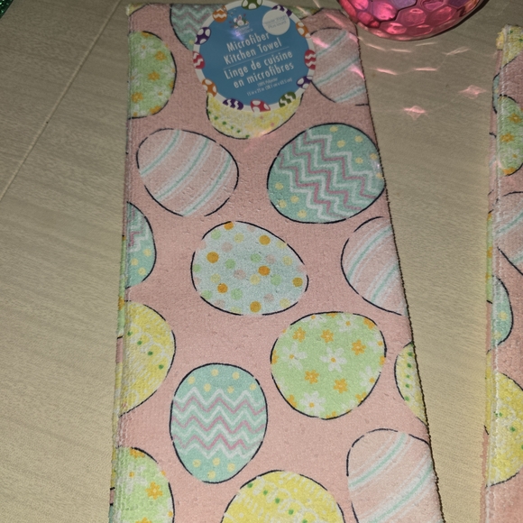 NWT Easter Wishes Home Kitchen Set - 3 Soft Microfiber Towels, Mug, & Potholder - Picture 6 of 8